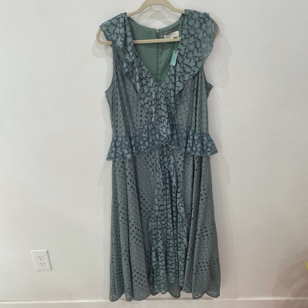 Antoinette Ruffled MIDI Dress 16w